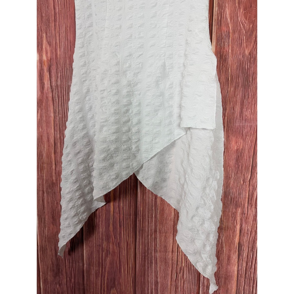IC by Connie K Womens Small White Textured Asymmetrical Handkerchief Hem Top - Picture 3 of 7